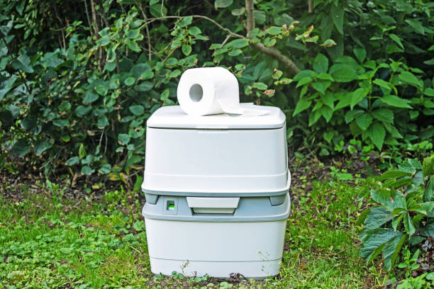Best Portable toilet rental cost  in Lake Fenton, MI